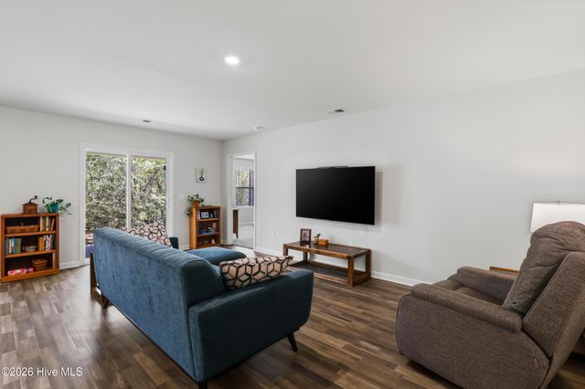 2518 Sardis Drive SE, Bolivia, NC 28422