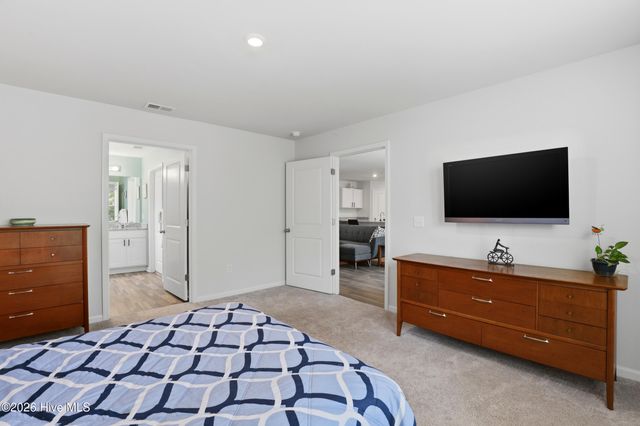 2518 Sardis Drive SE, Bolivia, NC 28422