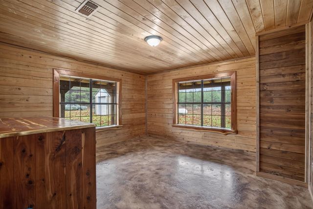 3723 E Fm 256 E, Colmesneil, TX 75938