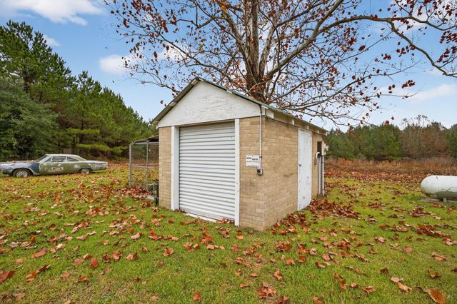 3723 E Fm 256 E, Colmesneil, TX 75938