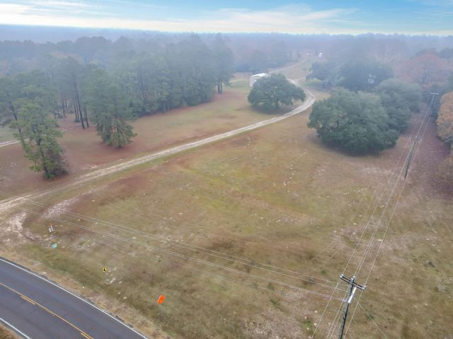 3723 E Fm 256 E, Colmesneil, TX 75938