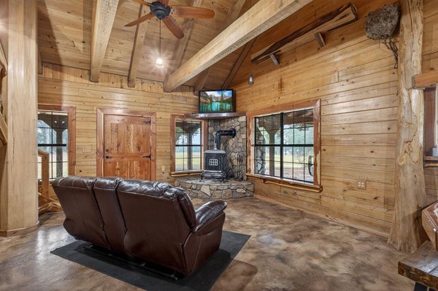 3723 E Fm 256 E, Colmesneil, TX 75938