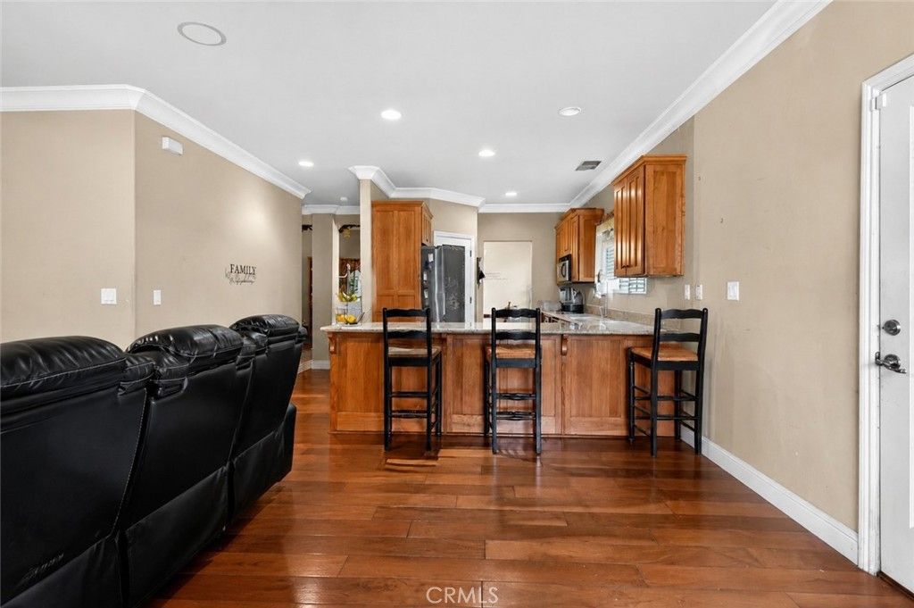 Image 10 of property listing at 82 N Wathen, Sanger, CA 93657