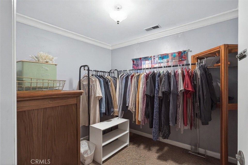 Image 22 of property listing at 82 N Wathen, Sanger, CA 93657