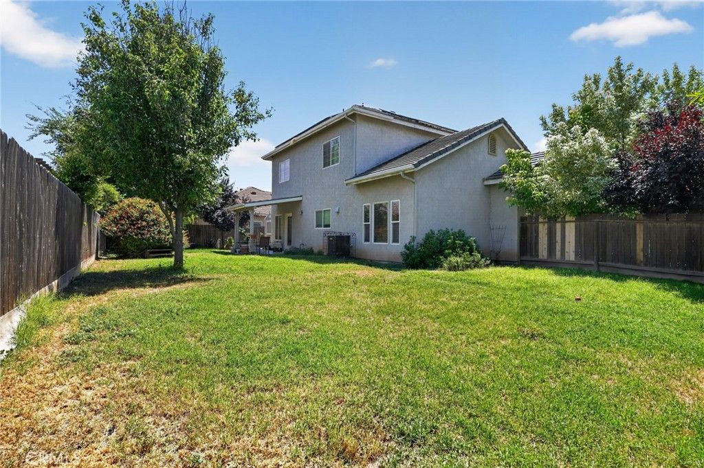 Image 29 of property listing at 82 N Wathen, Sanger, CA 93657