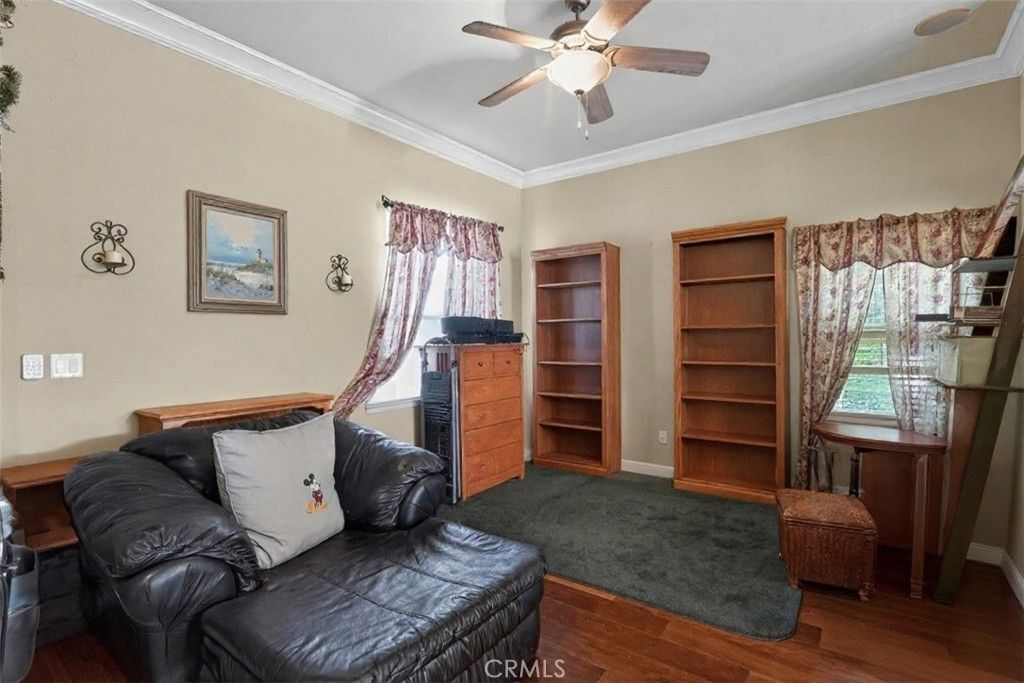Image 7 of property listing at 82 N Wathen, Sanger, CA 93657