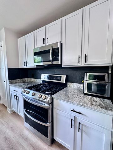 700 Machnik Drive, Chelsea, MI 48118