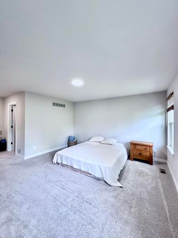 700 Machnik Drive, Chelsea, MI 48118