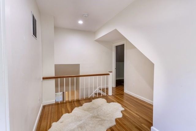 11 Springdale Ave, Wellesley, MA 02462