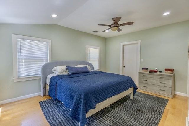 11 Springdale Ave, Wellesley, MA 02462