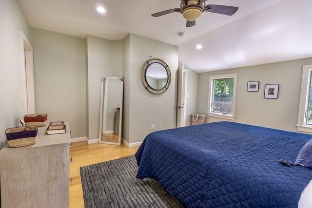 11 Springdale Ave, Wellesley, MA 02462