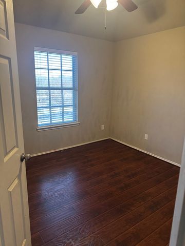 3102 Red Oak Drive, Sunnyvale, TX 75182