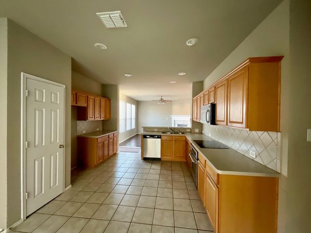 3102 Red Oak Drive, Sunnyvale, TX 75182