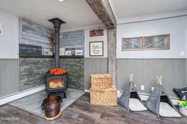 1094 Roberta Road, Rotterdam, NY 12303