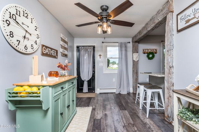 1094 Roberta Road, Rotterdam, NY 12303