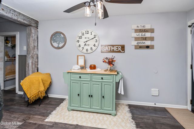 1094 Roberta Road, Rotterdam, NY 12303