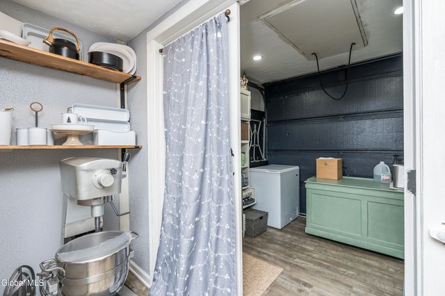 1094 Roberta Road, Rotterdam, NY 12303