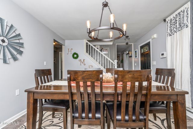 1094 Roberta Road, Rotterdam, NY 12303