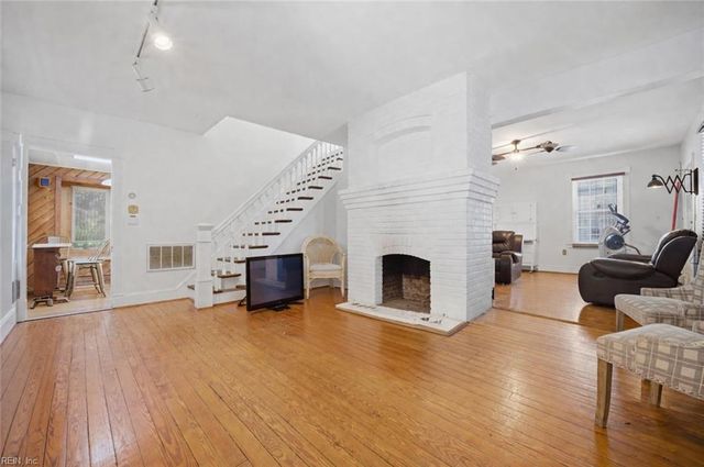 908 Little Bay AVE, Norfolk, VA 23503