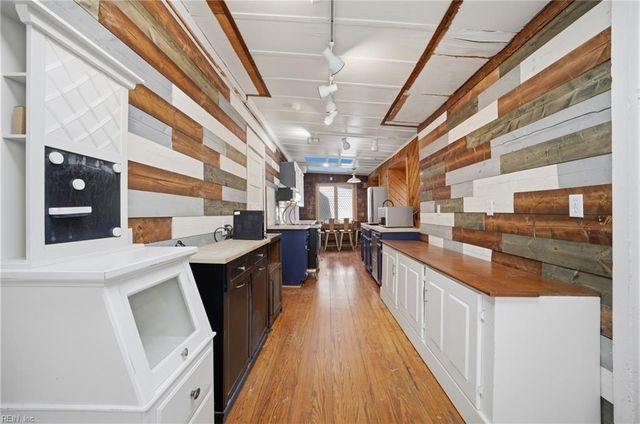 908 Little Bay AVE, Norfolk, VA 23503