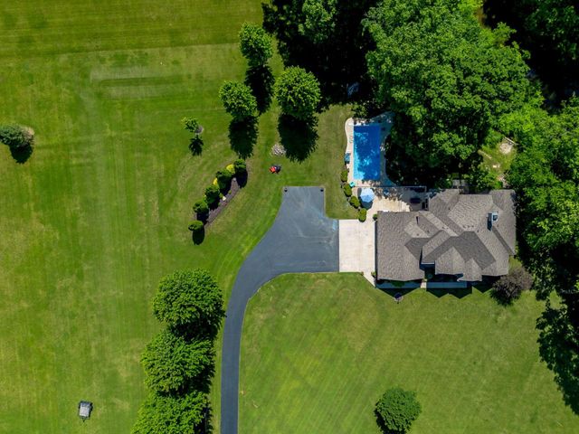 7296 N Clear Creek Road, Huntington, IN 46750