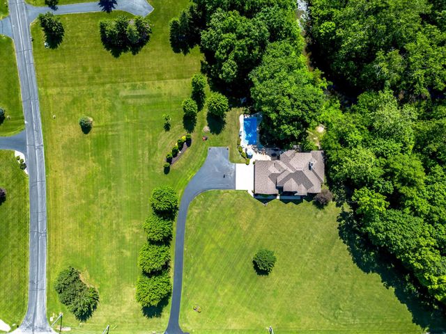 7296 N Clear Creek Road, Huntington, IN 46750