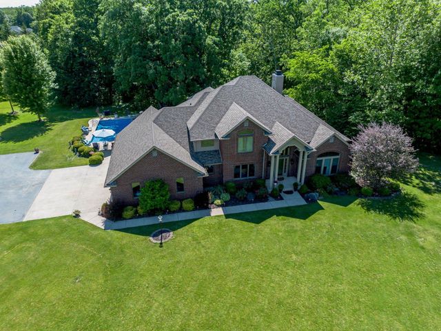 7296 N Clear Creek Road, Huntington, IN 46750