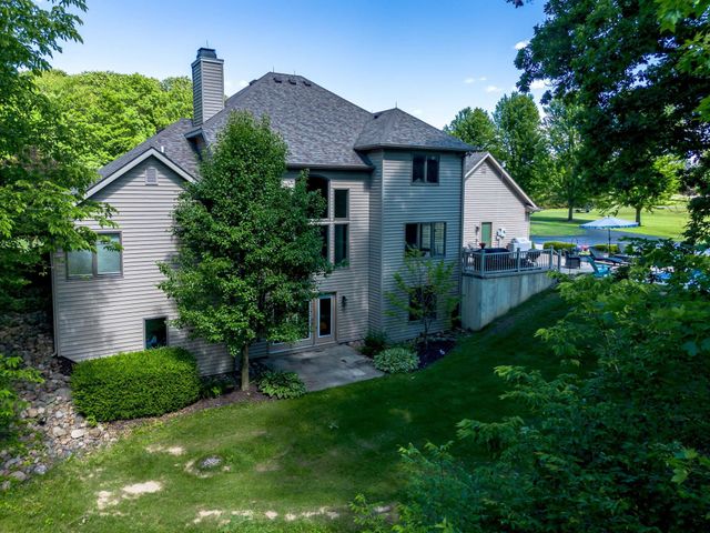 7296 N Clear Creek Road, Huntington, IN 46750