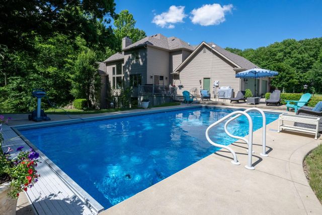 7296 N Clear Creek Road, Huntington, IN 46750