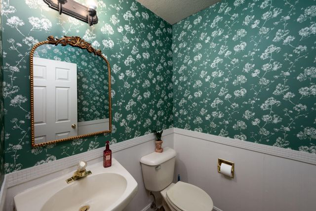 7296 N Clear Creek Road, Huntington, IN 46750