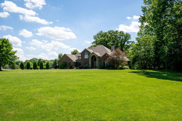 7296 N Clear Creek Road, Huntington, IN 46750