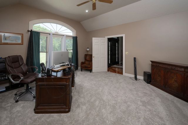 7296 N Clear Creek Road, Huntington, IN 46750