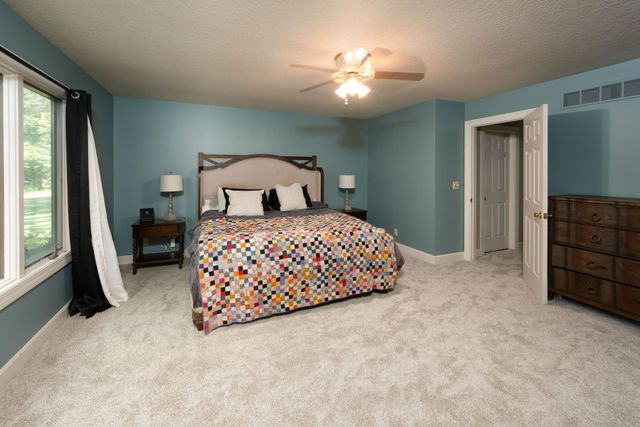 7296 N Clear Creek Road, Huntington, IN 46750