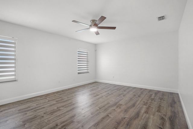 19 Fairbank Ln, Palm Coast, FL 32137