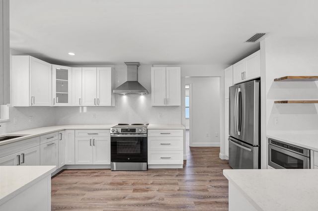 19 Fairbank Ln, Palm Coast, FL 32137