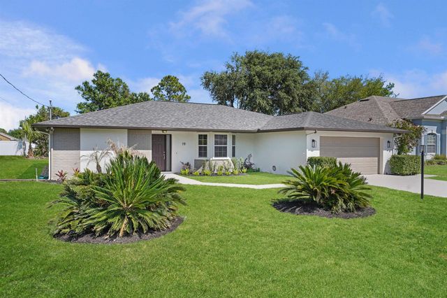 19 Fairbank Ln, Palm Coast, FL 32137