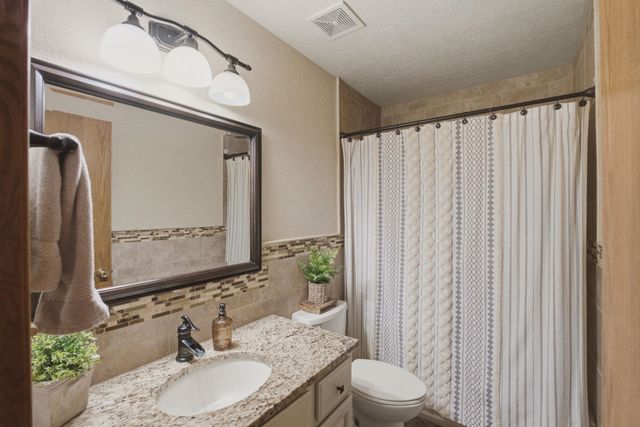1231 S Longford, Wichita, KS 67207