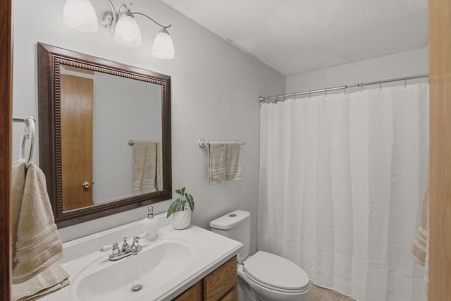 1231 S Longford, Wichita, KS 67207