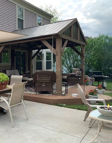 34711 Bunker Hill Drive, Farmington, MI 48331