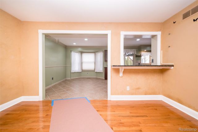 34711 Bunker Hill Drive, Farmington, MI 48331