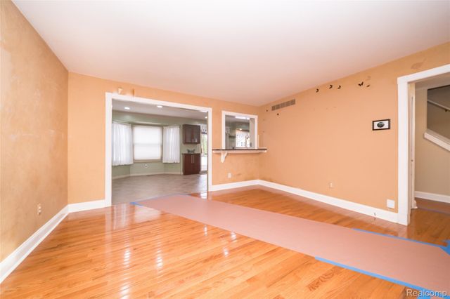 34711 Bunker Hill Drive, Farmington, MI 48331