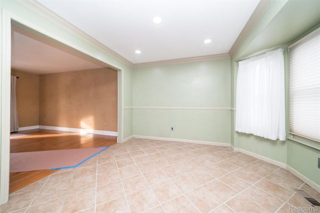 34711 Bunker Hill Drive, Farmington, MI 48331