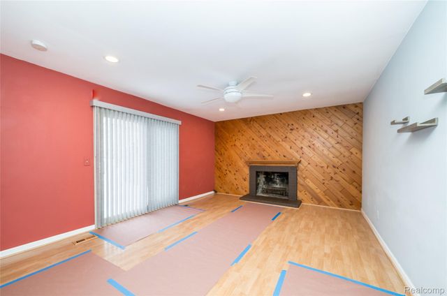 34711 Bunker Hill Drive, Farmington, MI 48331