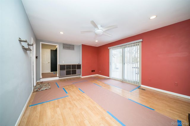 34711 Bunker Hill Drive, Farmington, MI 48331