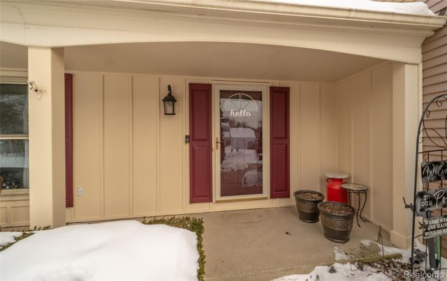 34711 Bunker Hill Drive, Farmington, MI 48331