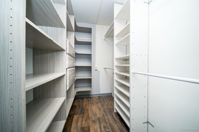 34711 Bunker Hill Drive, Farmington, MI 48331