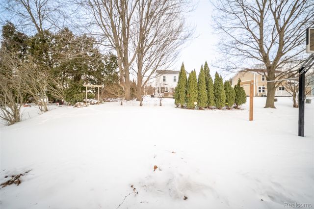 34711 Bunker Hill Drive, Farmington, MI 48331