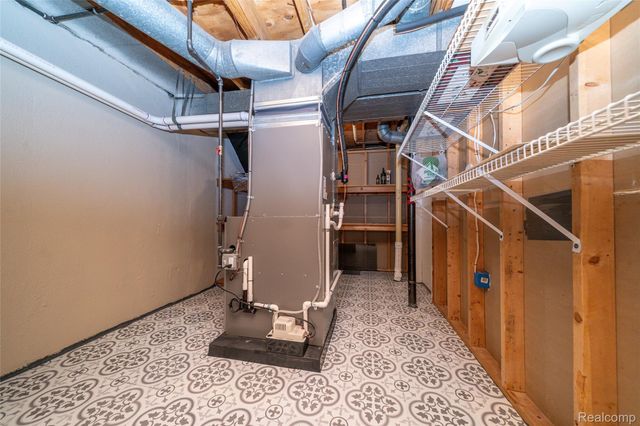 34711 Bunker Hill Drive, Farmington, MI 48331