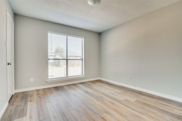 2400 Guerrero Drive, Carrollton, TX 75006