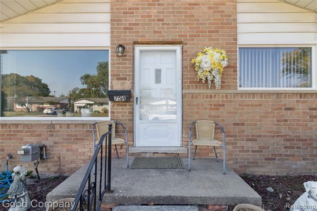 754 Alvin Street, Westland, MI 48186
